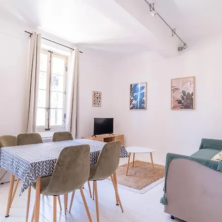 Cosy 36m With Sea View Center Village !